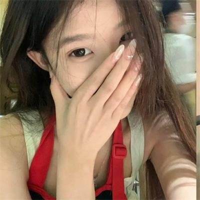 赤裸的公务员